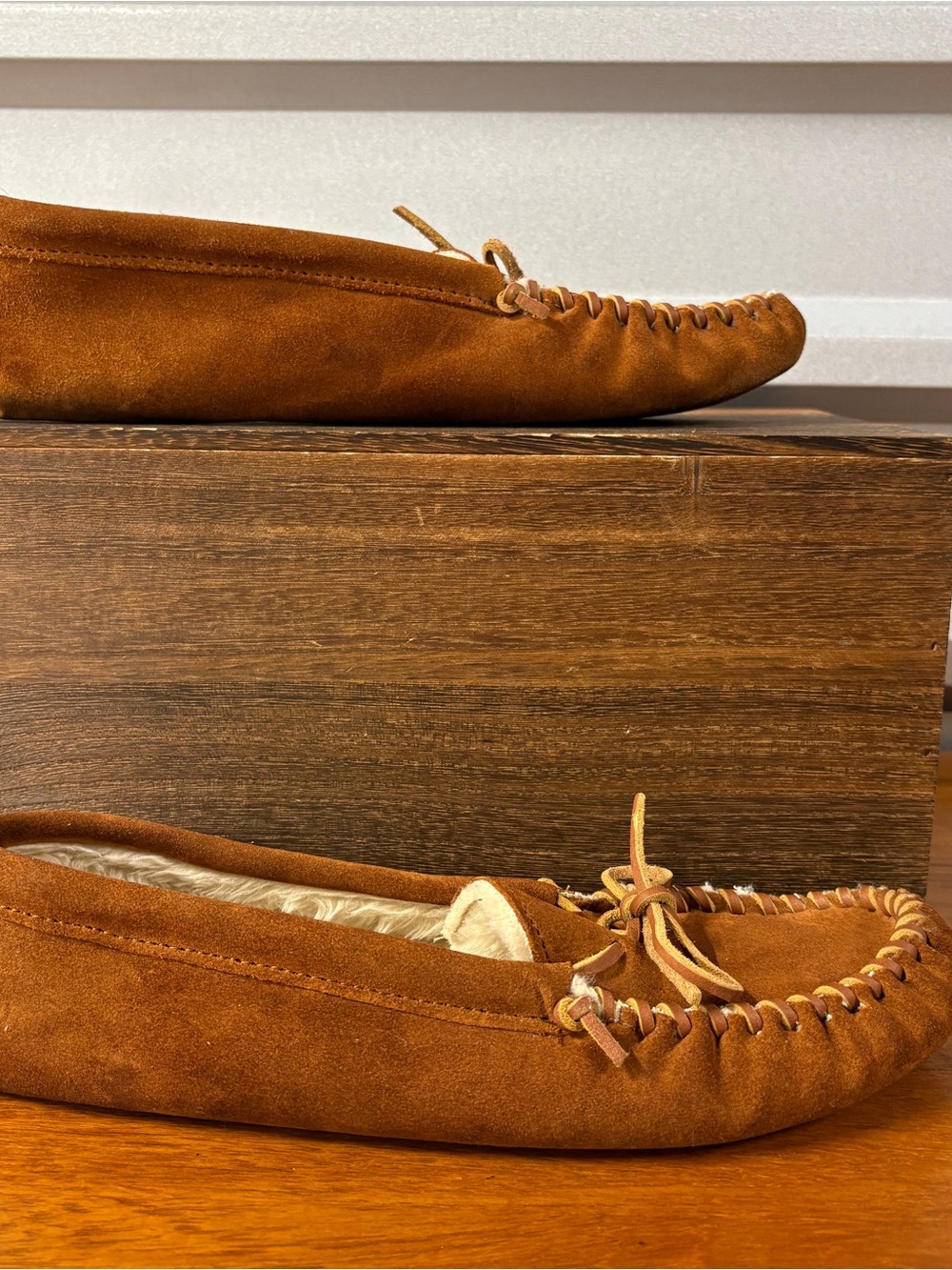 Minnetonka Men Brown Suede Soft Sole Slipper Moccasin 763 Size 12 - Picture 4 of 7